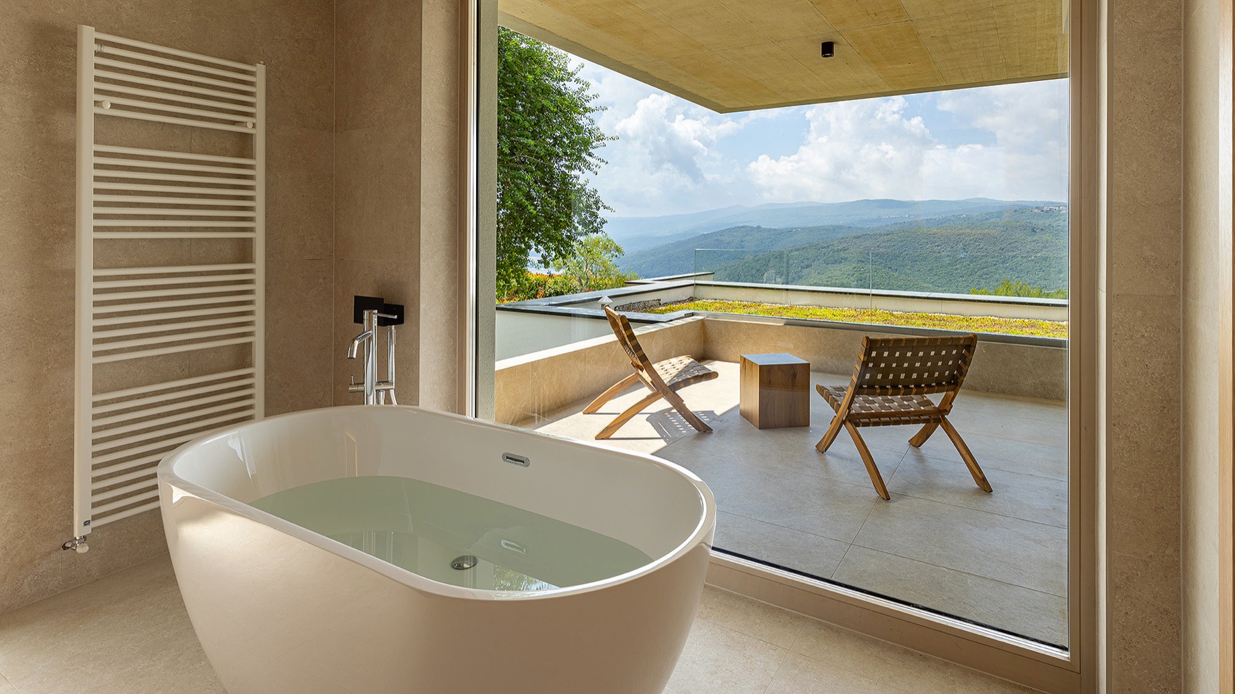 Stilvolles Master-Badezimmer